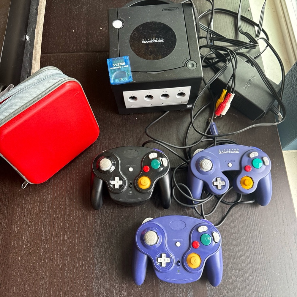 Nintendo GameCube Bundle